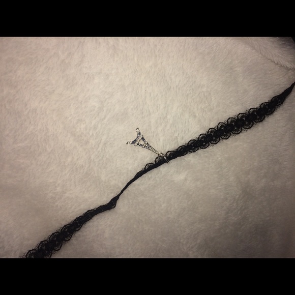 Black choker - Picture 4 of 4